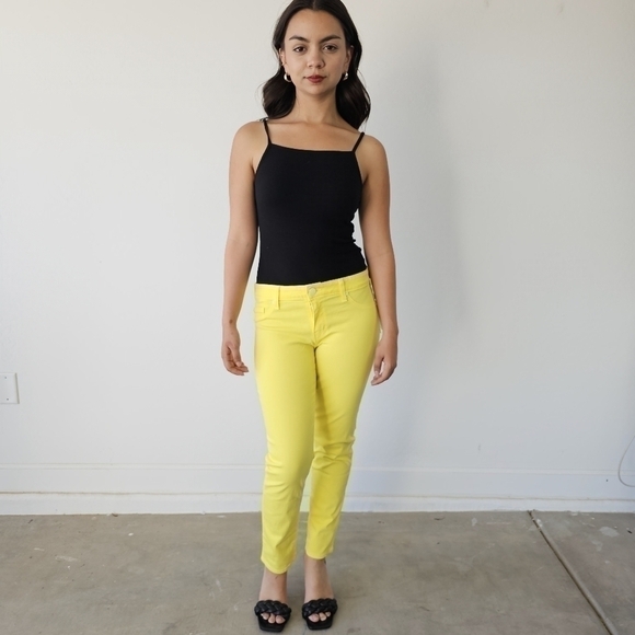 🆕️ David Kahn Womens Size 28 Nikki Ankle Electric Yellow Power Stretch - Picture 1 of 16
